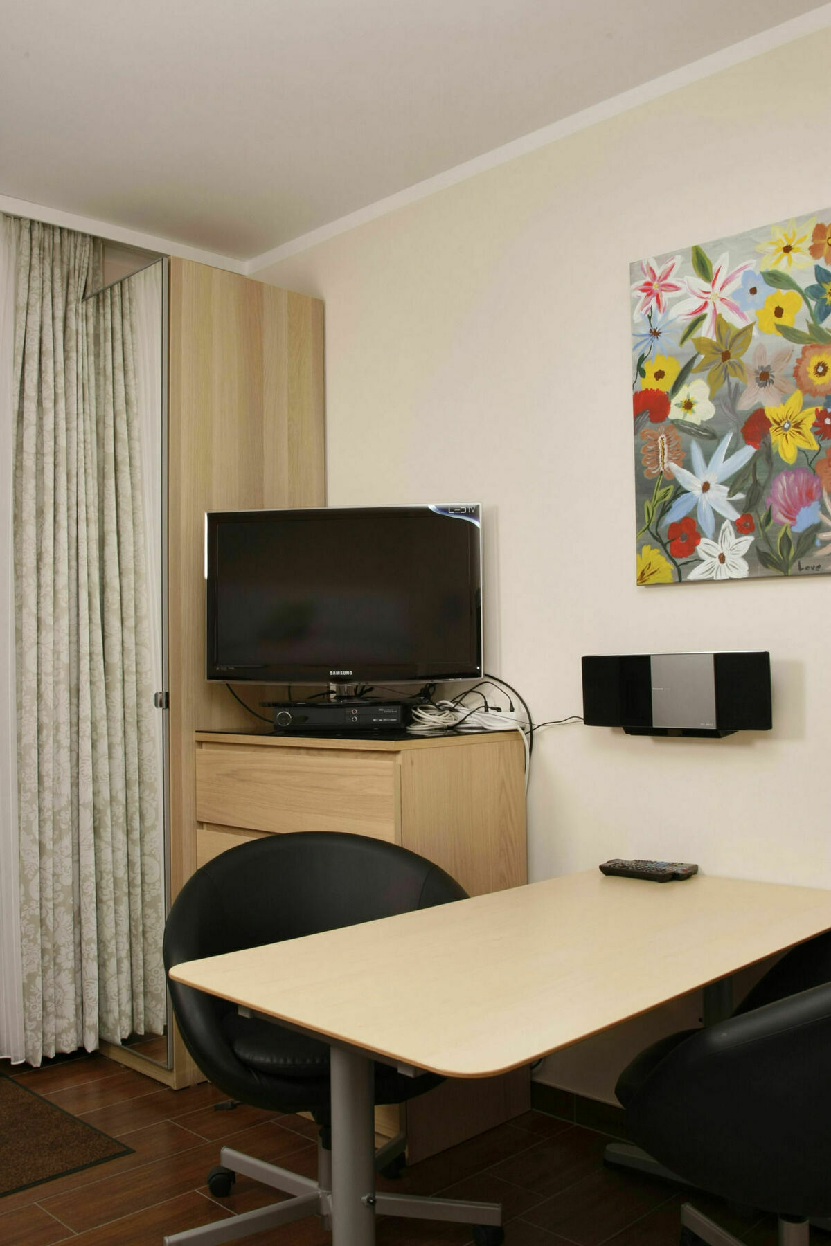 Ajo Beach Apartments - Self-Check-In Вена Экстерьер фото